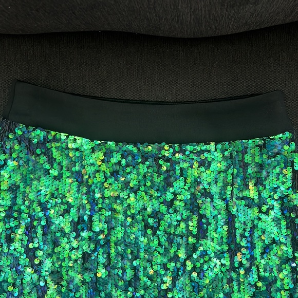 NWOT Premonition Designs Sequin Skirt Size 4/Small 💚💜 - Picture 3 of 6